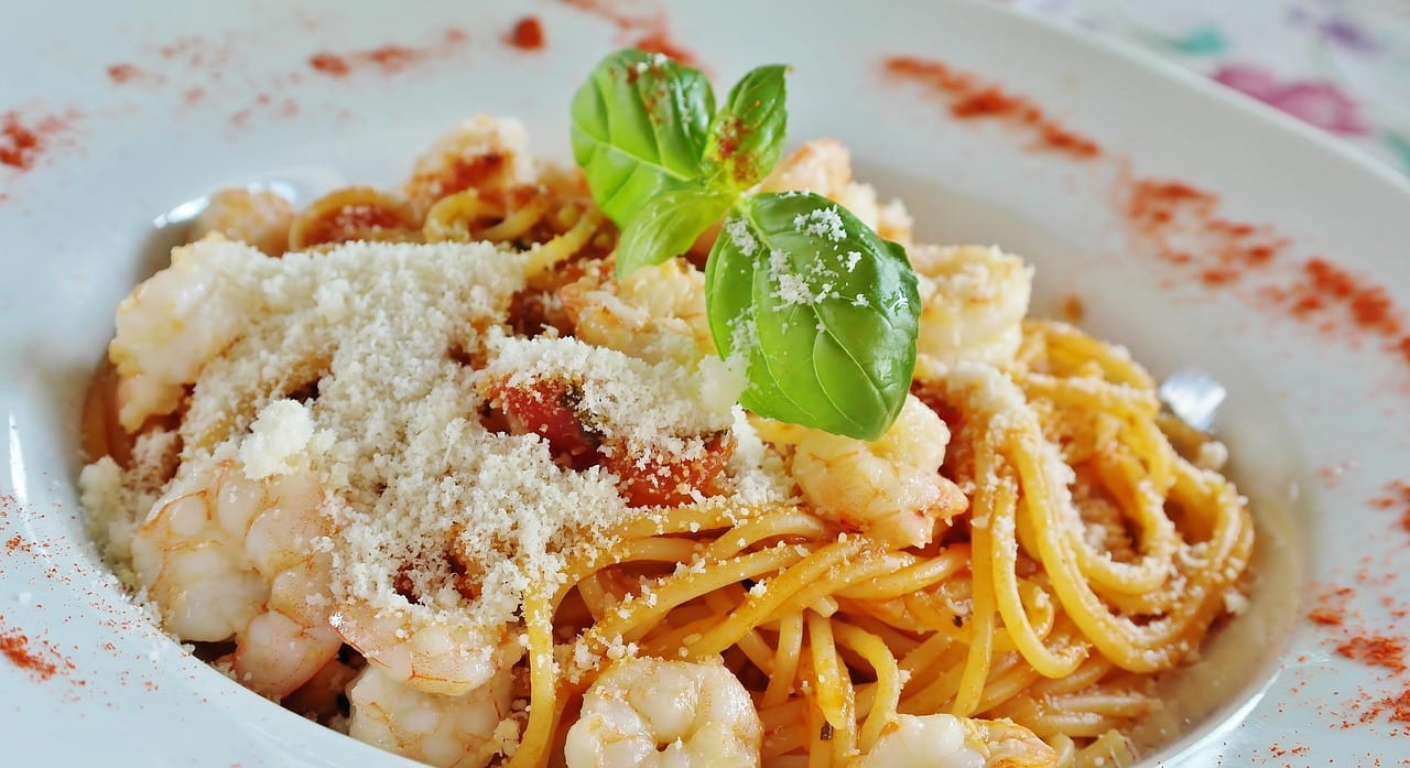 Piatto di pasta come foto di copertina della demo di un sito per ristorante